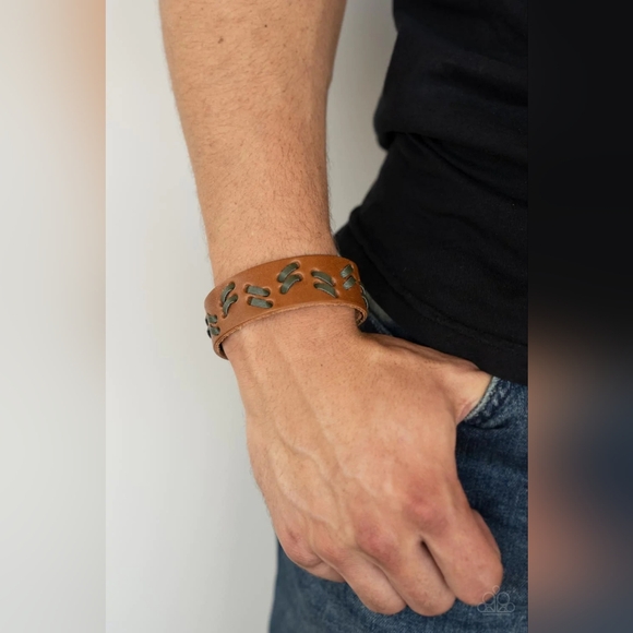 paparazzi Other - Suburban Wrangler Men's Bracelet